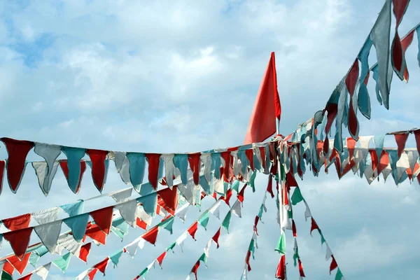 Fairground Fita Decoração Contra Céu — Fotografia de Stock