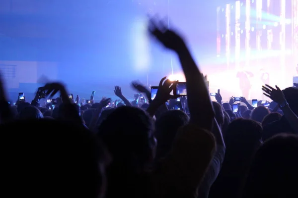 Blurred Photo People Concert Stand Wave Hands — Stock Photo, Image