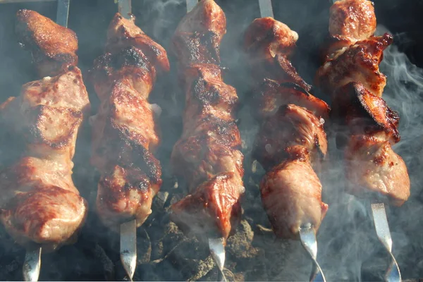 Kebab Carne Viene Fritto Sulla Griglia Fumo — Foto Stock