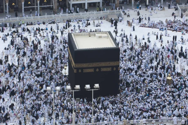 Oração Tawaf Circunambulação Muçulmanos Torno Alkaaba Meca Arábia Saudita Vista — Fotografia de Stock