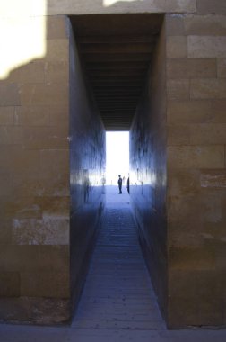 Saqqara Piramit içinde Giza, Kahire, Eqypt yakınında arkeolojik görme