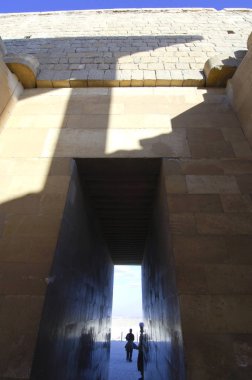 Saqqara Piramit içinde Giza, Kahire, Eqypt yakınında arkeolojik görme