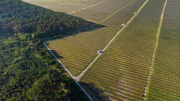 Gewerbliche Solaranlagen Solarenergie Stockfoto