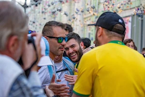16 de junho de 2018. Copa do Mundo 2018, fãs de futebol nas ruas de M — Fotografia de Stock