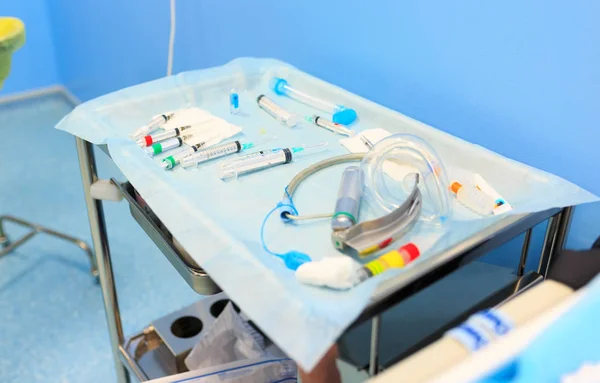 Serie di strumenti per intubazione trachee — Foto Stock