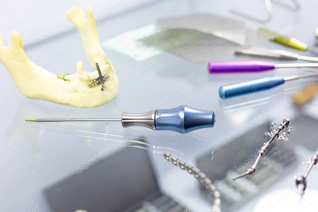 Tools and equipment for orthopedic and surgical reconstruction of the skull