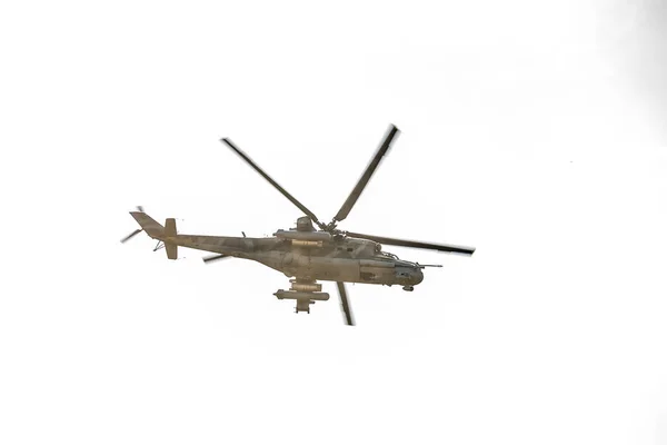 Military helicopter flying during exercise performing a military demonstration — Stock Photo, Image