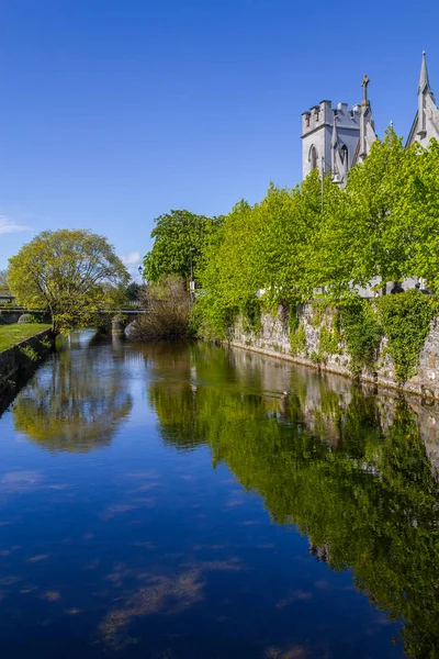 Corrib River Church Vegetation Reflection Galway Ireland — Stock Photo, Image