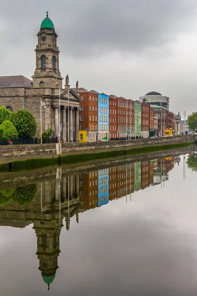 Paulo Templom Elmélkedés Leffey Folyó Dublin Írország — Stock Fotó