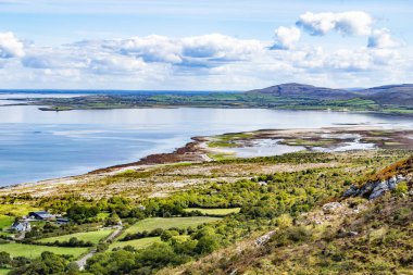 Ballyvaughan bay çiftlik ve plaj, Clare, İrlanda