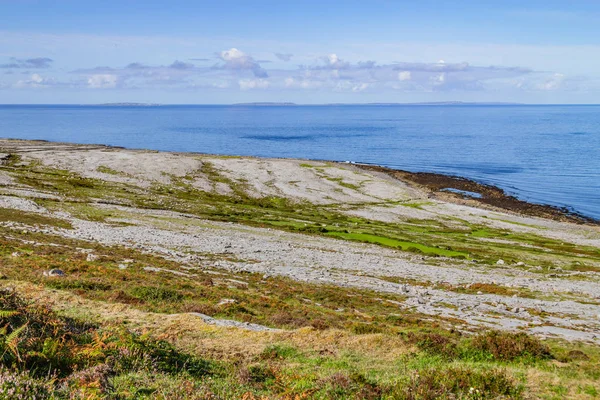 Spiaggia Fanore Burren Montagna Con Isole Aran Sullo Sfondo Fanore — Foto Stock