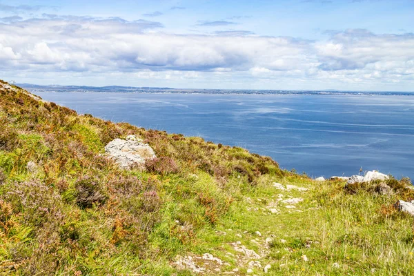 Burren Путь След Голуэй Бэй Фоновом Режиме Ballyvaughan Клэр Ирландия — стоковое фото