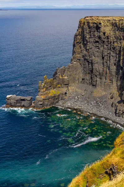 Rochas Praia Cliffs Moher Doolin Clare Irlanda — Fotografia de Stock