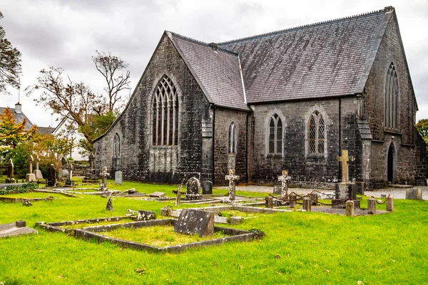 Πέτρινη Εκκλησία Και Νεκροταφείο Oughterard Ιρλανδία — Φωτογραφία Αρχείου