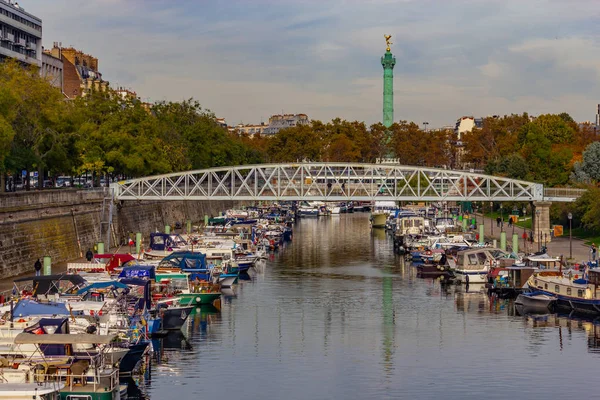 Порт Найвідомішої Човни Сад Будівель Париж Франція — стокове фото
