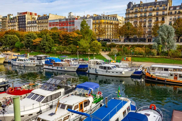 Порт Найвідомішої Човни Сад Будівель Париж Франція — стокове фото