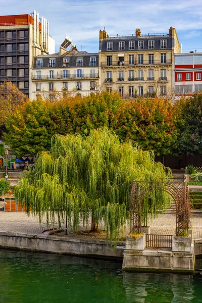 Port Arsenal Garden Buildings Paris France — стоковое фото