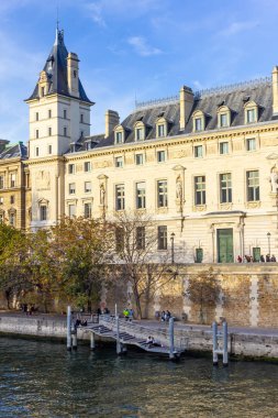 Binalar ve Sena nehir kaldırım, Paris, Fransa