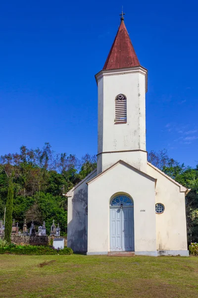 Μικρή λουθηρανική εκκλησία στο Rio Pardinho — Φωτογραφία Αρχείου