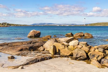 Carraroe plajda güneşli bir gün