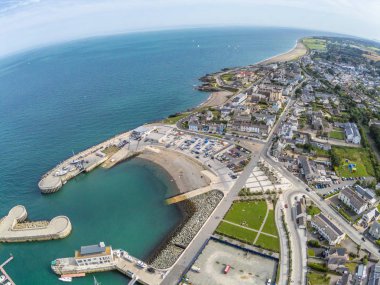 Greystones plajının havadan görünümü