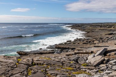 Inisheer adasındaki Rocky plajı.