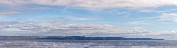 Πανόραμα των βράχων του Moher από το νησί Inisheer — Φωτογραφία Αρχείου