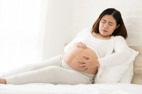 Twardy Brzuch Zaostrzenie Brzucha Ciąży Tygodniu Ciąży Stałą Twardy Brzuch — Zdjęcie stockowe