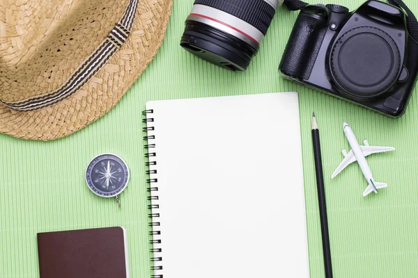 Ansicht Von Reiseaccessoires Mit Leerraum Für Textinformationen Reisereisekonzept — Stockfoto