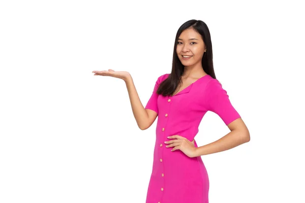Genç Zarif Asyalı Kadın Gülümsüyor Beyaz Arka Planda Izole Edilmiş — Stok fotoğraf