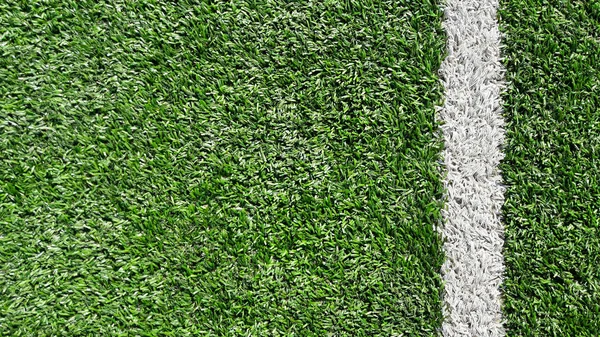 Foto Campo Sportivo Erba Sintetica Verde Con Linea Bianca Scattata — Foto Stock