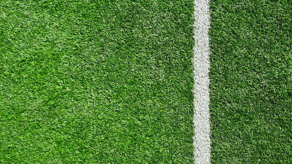 白ライン上からショットと緑の合成草の写真スポーツ フィールド — ストック写真