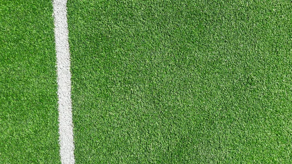 サッカー場の芝生でサッカー ライン — ストック写真