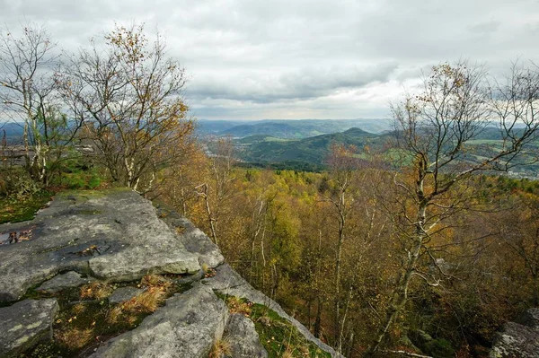 Herfst Landschap Rotsen Bossen Allemaal Prachtig Gekleurd — Stockfoto