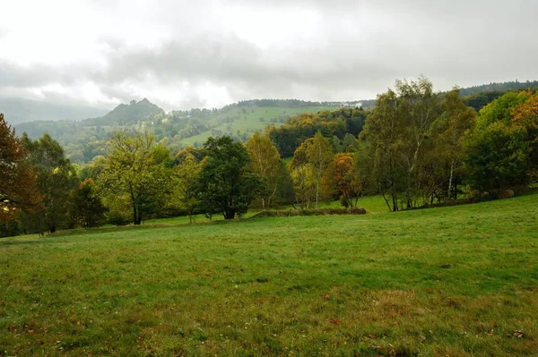 Höst vackert färgat landskap — Stockfoto