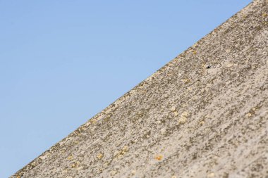 Asbest çatı mavi gökyüzü arka plan