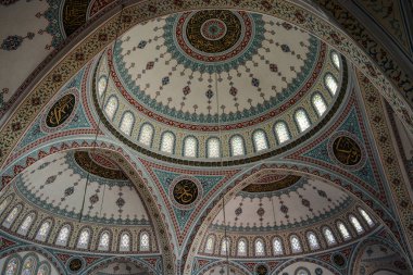 Manavgat'ta ana Camii kubbe üzerinde süsleme
