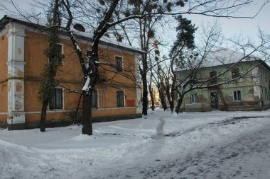 Acil durum yılında 