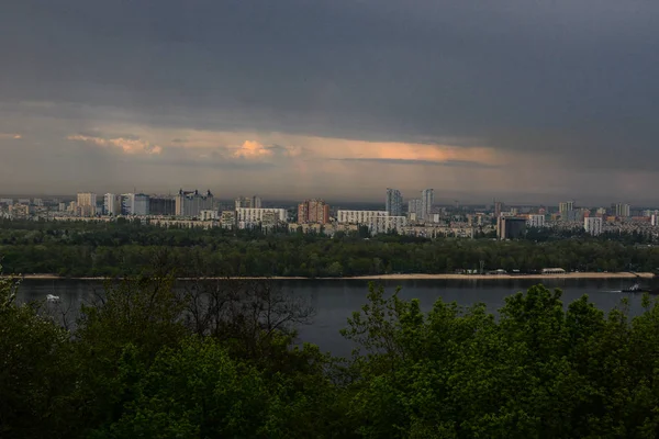 Київ Дощу Вид Лівий Берег Дніпра — стокове фото