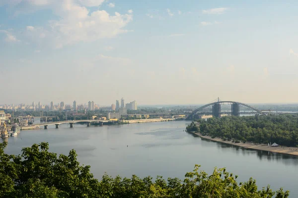 Kiev Stadsbilden Oavslutade Bron Dnipro River — Stockfoto