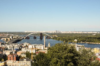 Dnipro Nehri ile Kyiv Cityscape Panorama