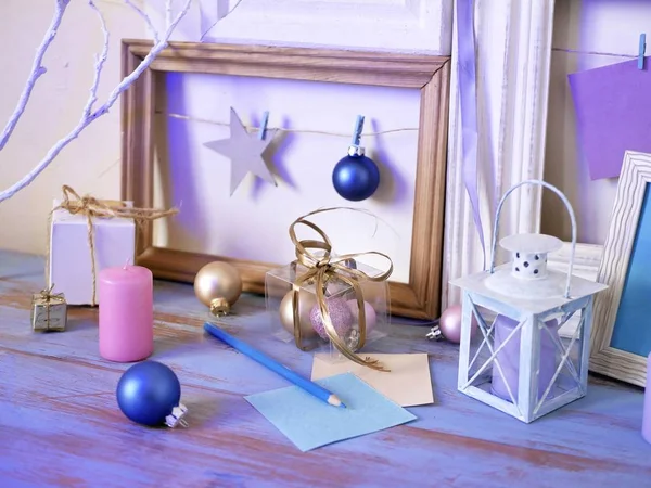 Seizoensgebonden Feestelijke Interieur Samenstelling Van Kaarsen Christmas Decor Houten Vintage — Stockfoto