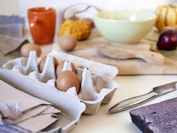 Huevos Calabazas Cebollas Verduras Sal Marina Una Mesa Ligera Vista — Foto de Stock