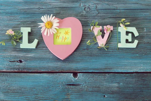 Love Word Wooden Letters Flowers Table Top View Congratulation Concept — Stock Photo, Image