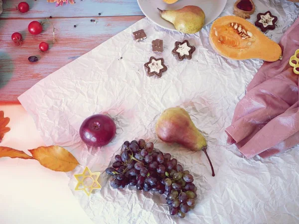 Pumpkins Grapes Fruits Cooking Dessert Wooden Table Seasonal Food Summer — Stock Photo, Image