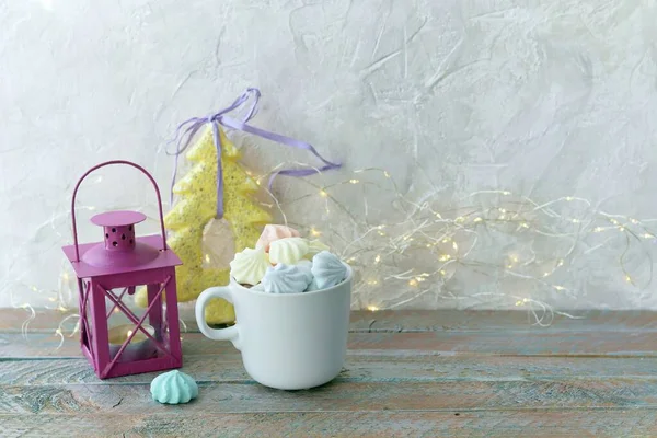 Frohe Weihnachten Eine Tasse Kaffee Mit Baiser Und Karamell Eine — Stockfoto