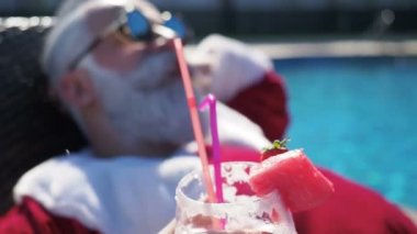 Yeni yıl kutlama Noel Baba gibi yaz