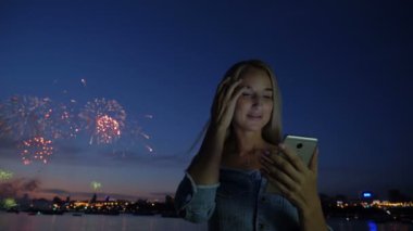 Kadınla telefon vasıl geçmiş şehir havai fişek