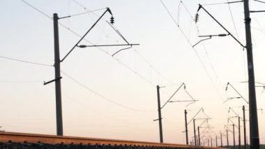 Kargo taşımacılığı, yük treni eşya konteynırları, iş lojistiği