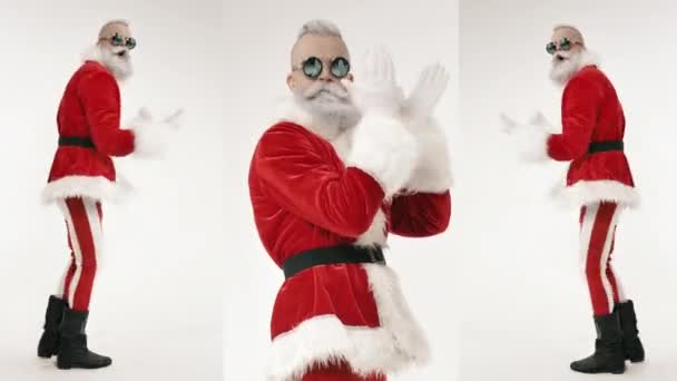 Enérgica diversión activa Santa baila en la celebración moderna del Año Nuevo, Navidad — Vídeos de Stock